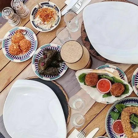 Buena Vista Hotel&restaurant * 말마리스