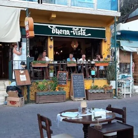 Buena Vista Hotel&restaurant מרמריס